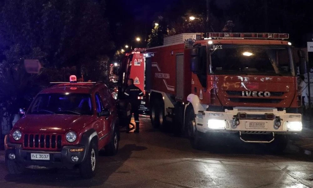 Κρήτη: Υπό έλεγχο η φωτιά που ξέσπασε σε εργοστάσιο ξυλείας